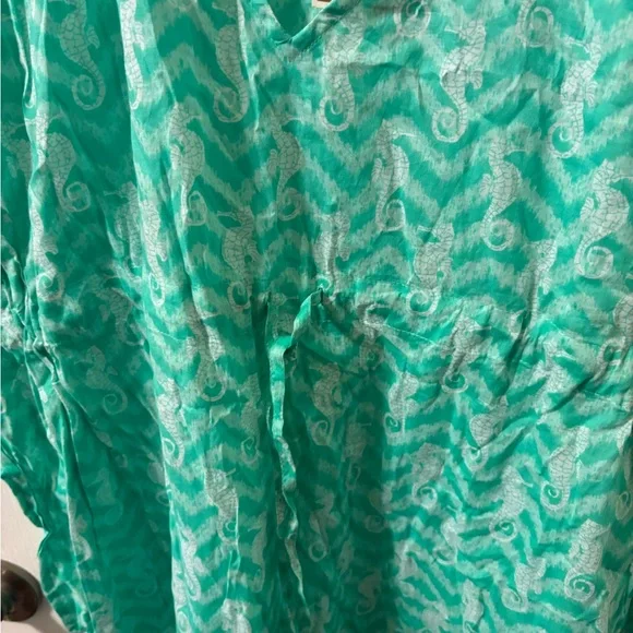 Swim coverup - Picture 4 of 10